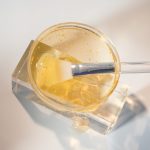 Kuningliku teo mutsiiniga “FarmStay Gold” näoessents 150ml